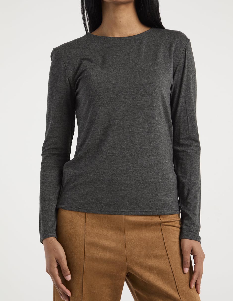 Playera manga larga cuello redondo para mujer 5