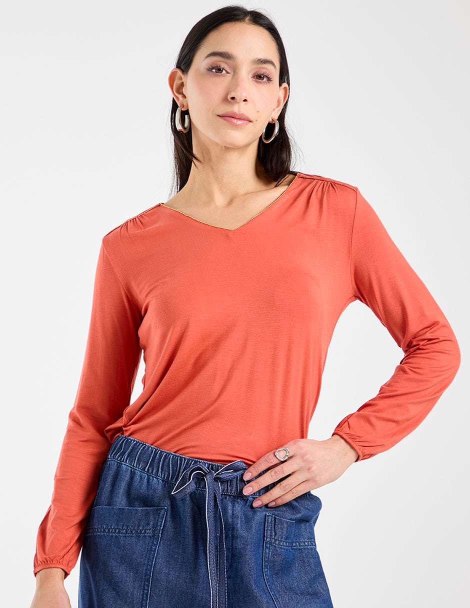 Playera manga larga cuello V para mujer