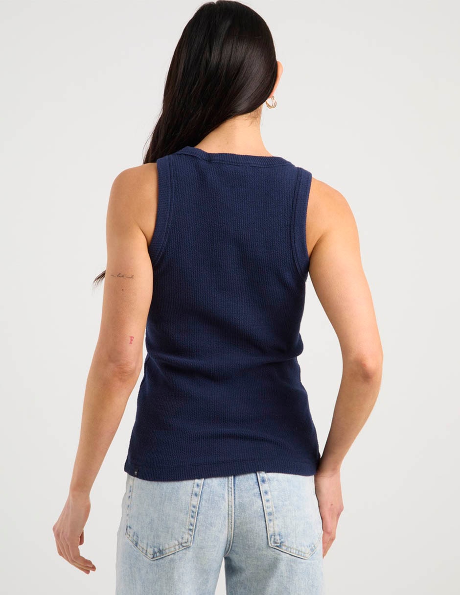 Playera tank cuello redondo para mujer 6