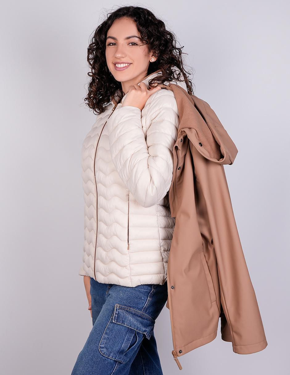 Chamarra impermeable para mujer 6