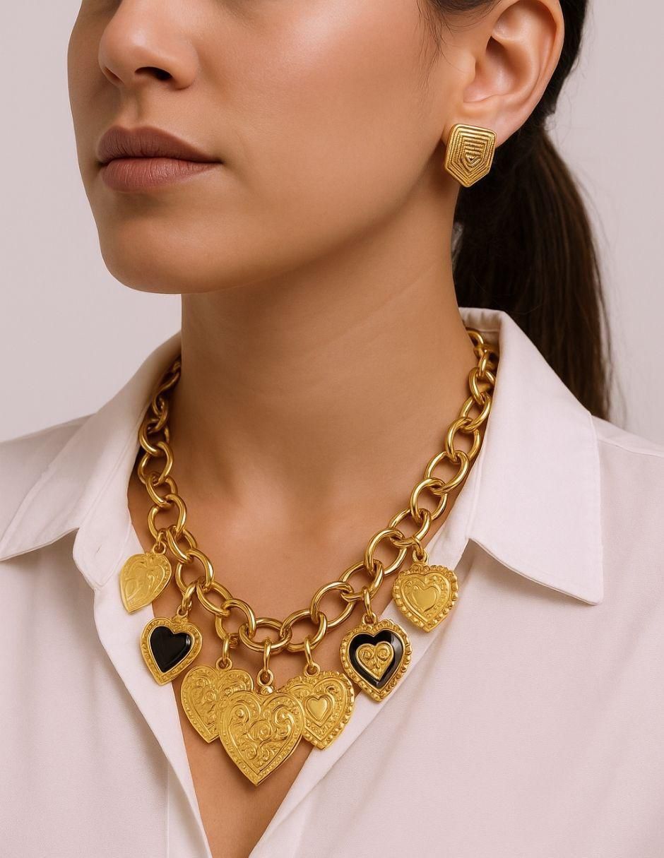 Collar de corazón Votivo 7