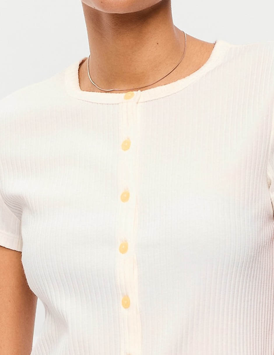 Playera manga corta para mujer 4