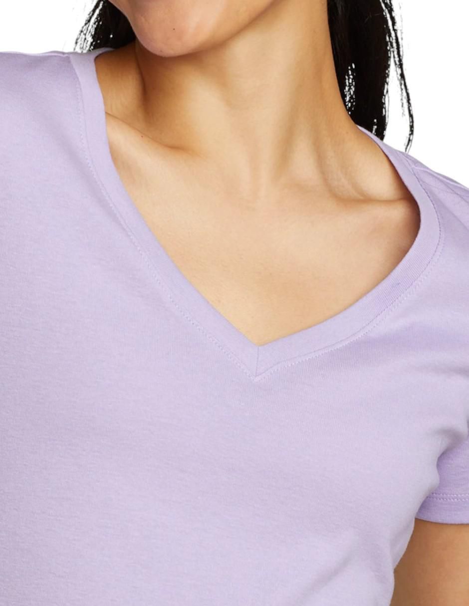 Playera manga corta cuello V para mujer 3